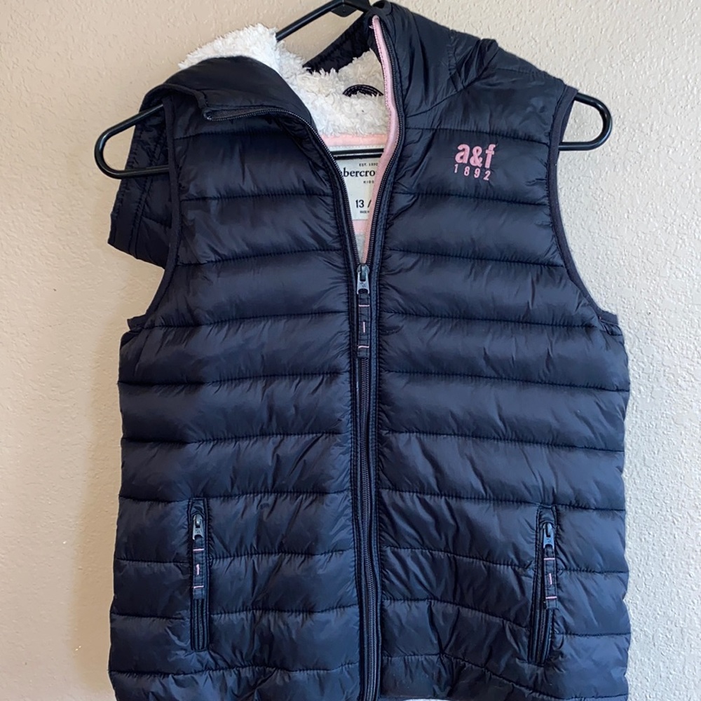 Girl’s Abercrombie Puffer Vest with Hoodie Size 13/14